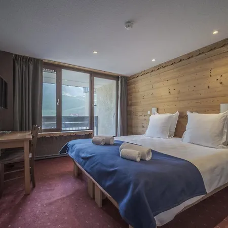 Curling & Bar Hotel 3*